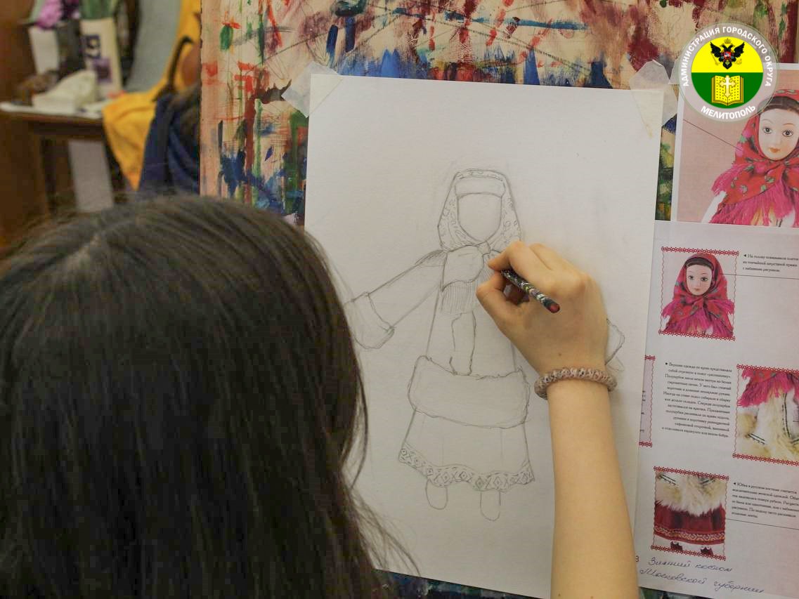 В Мелитопольской детской художественной школе прошел второй этап проекта «Хоровод народных кукол» В Мелитопольской детской художественной школе прошел второй этап проекта «Хоровод народных кукол»