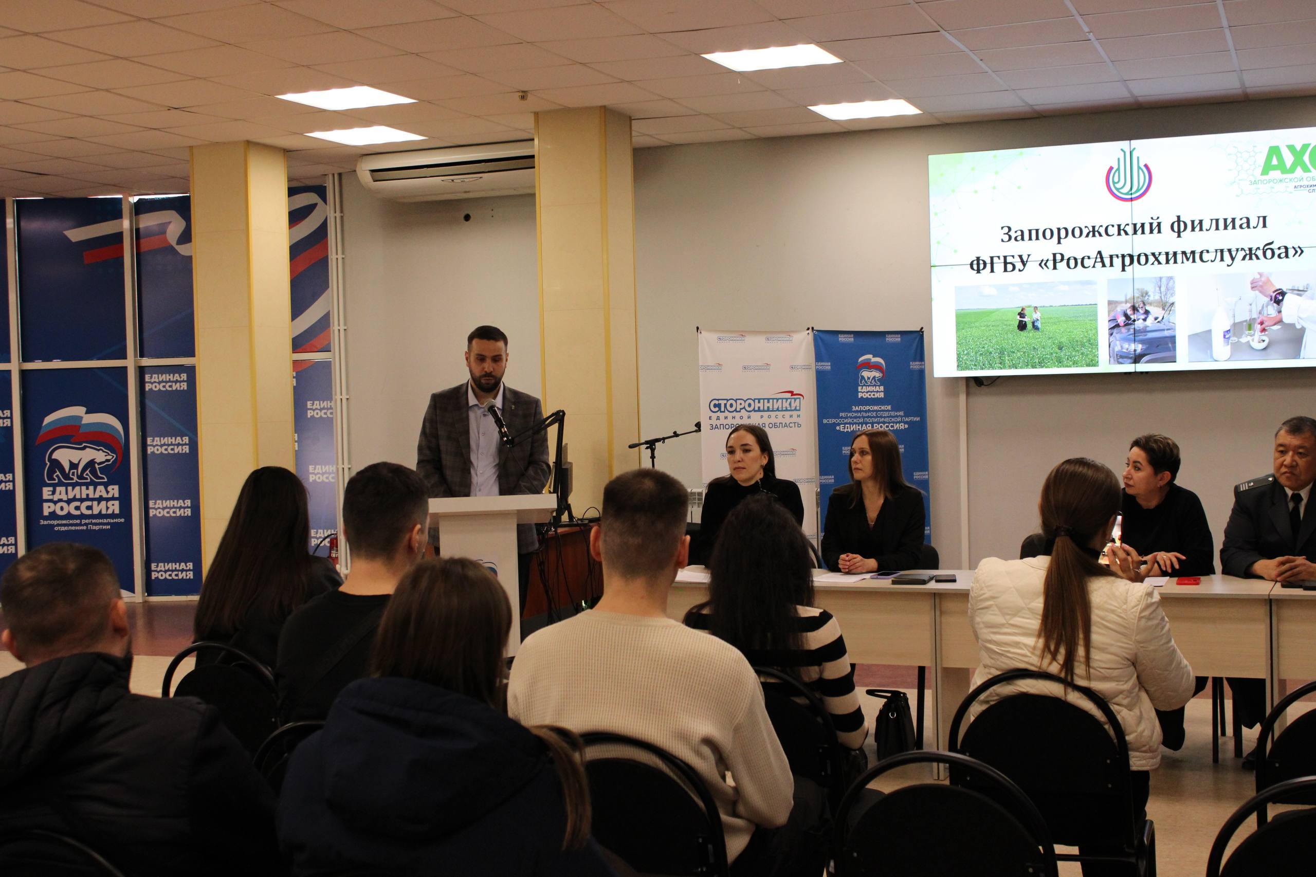 Рабочие встречи с аграриями продолжаются в районах Запорожской области