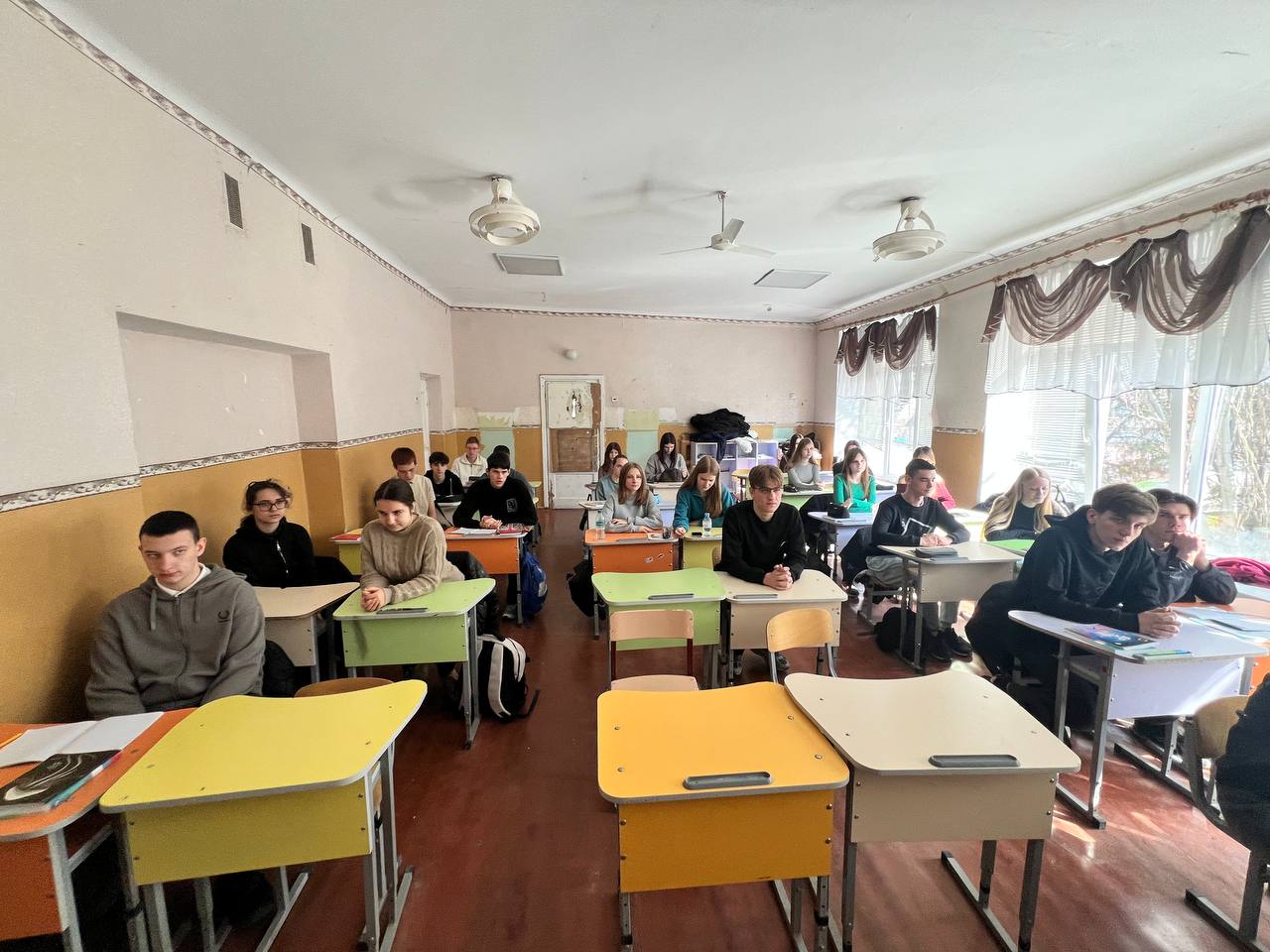 Безопасное будущее: в школе №24 прошла лекция о вреде наркотиков Безопасное будущее: в школе №24 прошла лекция о вреде наркотиков