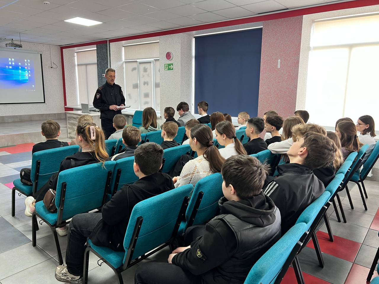 Правовое просвещение: лекция для школьников Мелитополя Правовое просвещение: лекция для школьников Мелитополя