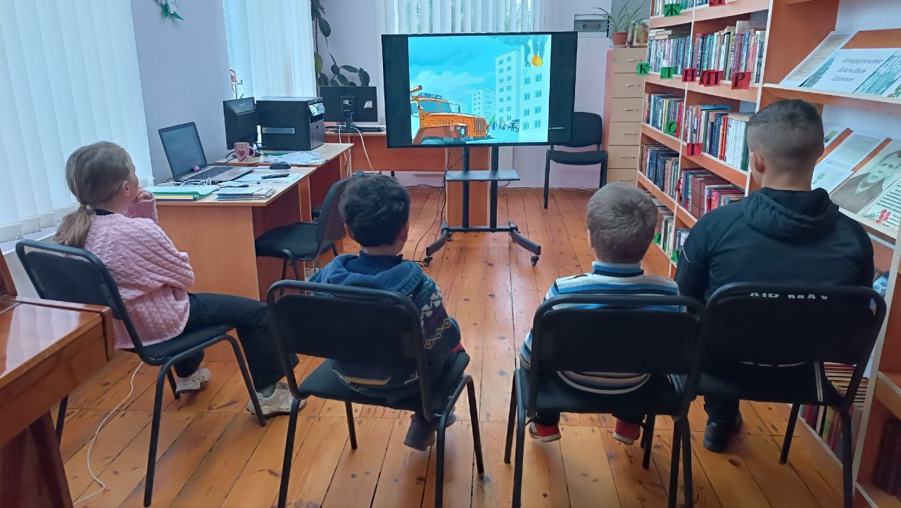 В клубе досуга с. Обильное прошёл просмотр обучающего мультфильма на тему «Правила поведения при пожаре» В клубе досуга с. Обильное прошёл просмотр обучающего мультфильма на тему «Правила поведения при пожаре»