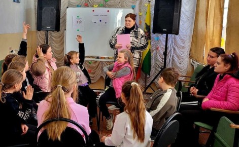 Буллинг-это не шутка!. В Новенском сельском клубе состоялось «антибуллинг-погружение»