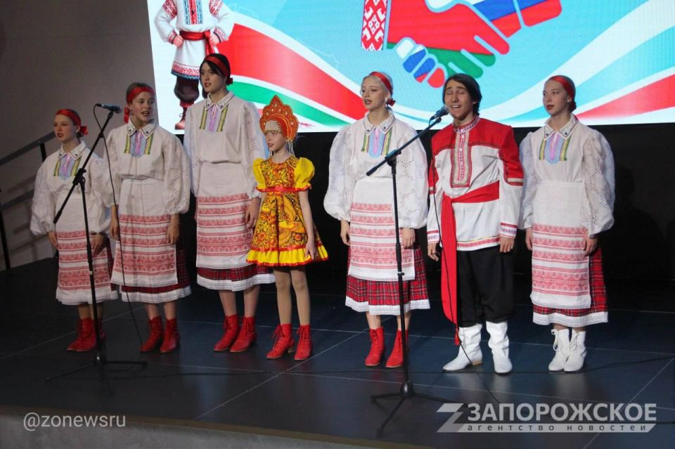 «Две сестры: Россия и Беларусь» «Две сестры: Россия и Беларусь»