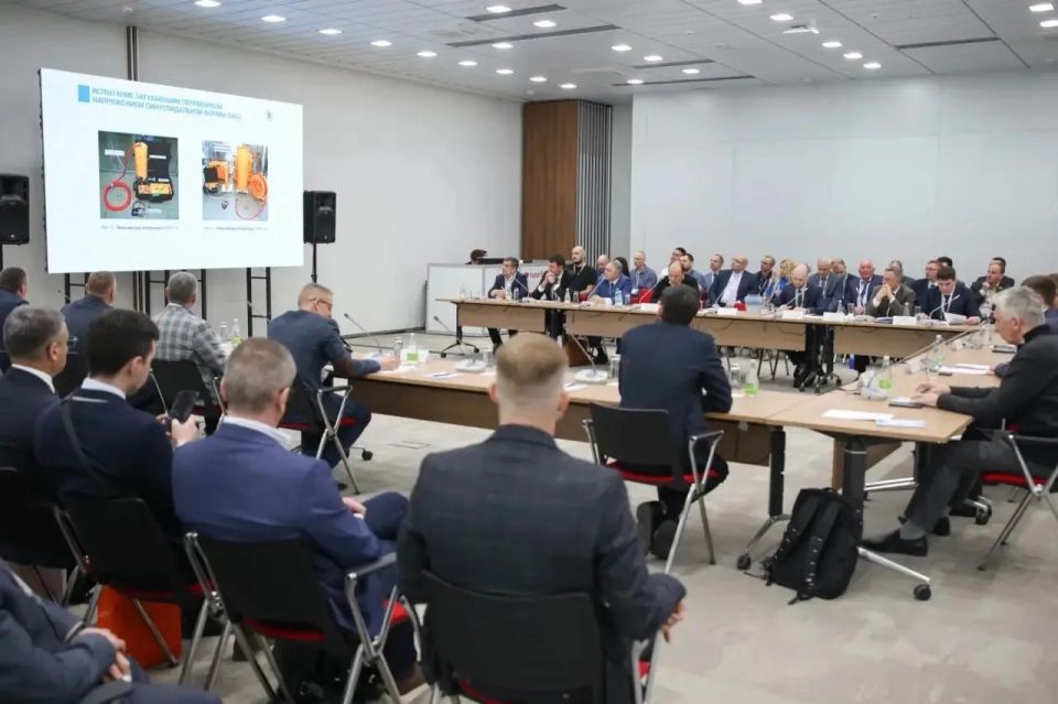 Запорожская область принимает участие в электроэнергетическом форуме «Энергопром», который проходит в Казани и посвящён современным тенденциям развития энергосистем, опыту стран СНГ и перспективам международного... Запорожская область принимает участие в электроэнергетическом форуме «Энергопром», который проходит в Казани и посвящён современным тенденциям развития энергосистем, опыту стран СНГ и перспективам международного...