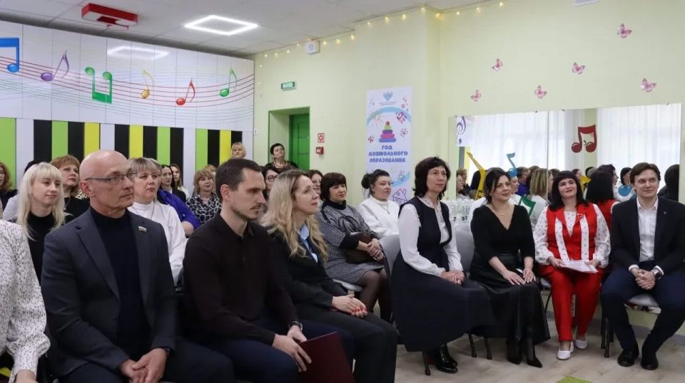 Виктор Емельяненко: Наша задача — создать для дошкольников лучшие условия Виктор Емельяненко: Наша задача — создать для дошкольников лучшие условия