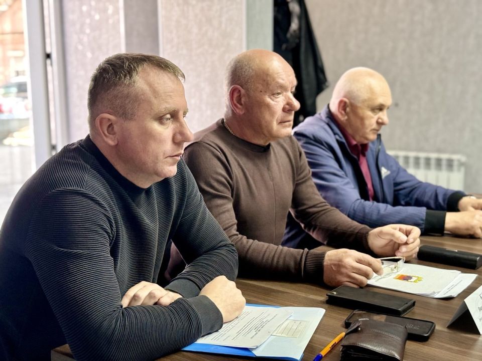 Состоялось очередное заседание Мелитопольского окружного Совета депутатов Состоялось очередное заседание Мелитопольского окружного Совета депутатов