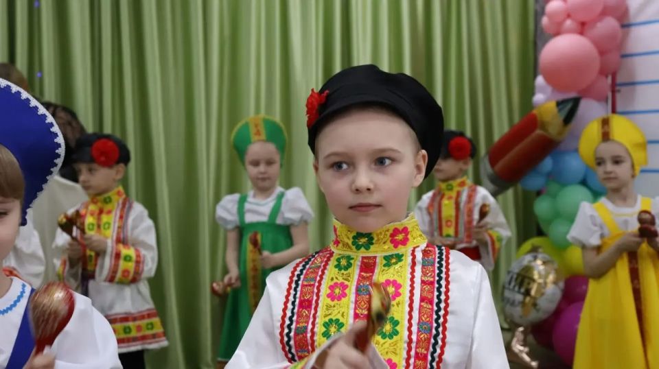 Виктор Емельяненко: Наша задача — создать для дошкольников лучшие условия Виктор Емельяненко: Наша задача — создать для дошкольников лучшие условия
