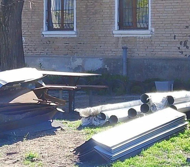 В городском округе Мелитополь стартовал ремонт кровель многоквартирных домов В городском округе Мелитополь стартовал ремонт кровель многоквартирных домов