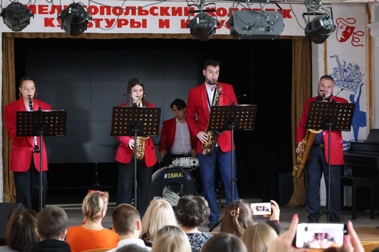 День открытых дверей в Мелитопольском колледже культуры и искусств — праздник таланта и вдохновения День открытых дверей в Мелитопольском колледже культуры и искусств — праздник таланта и вдохновения