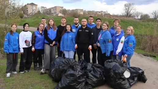 На Кизиярском ручье, который впадает в реку Молочную, прошёл крупный субботник