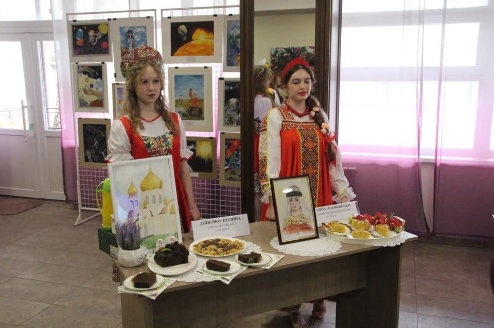 Второй областной фестивальконкурс «Православная краса» прошёл в Мелитополе Второй областной фестивальконкурс «Православная краса» прошёл в Мелитополе