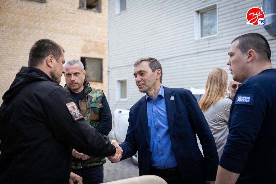 Запорожскую область с рабочим визитом посетил участник предварительного голосования от «Единой России» Алексей Тихомиров Запорожскую область с рабочим визитом посетил участник предварительного голосования от «Единой России» Алексей Тихомиров