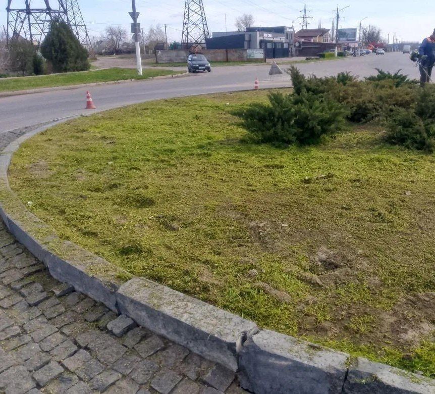Администрация городского округа Мелитополь продолжает работы по благоустройству общественных пространств Администрация городского округа Мелитополь продолжает работы по благоустройству общественных пространств