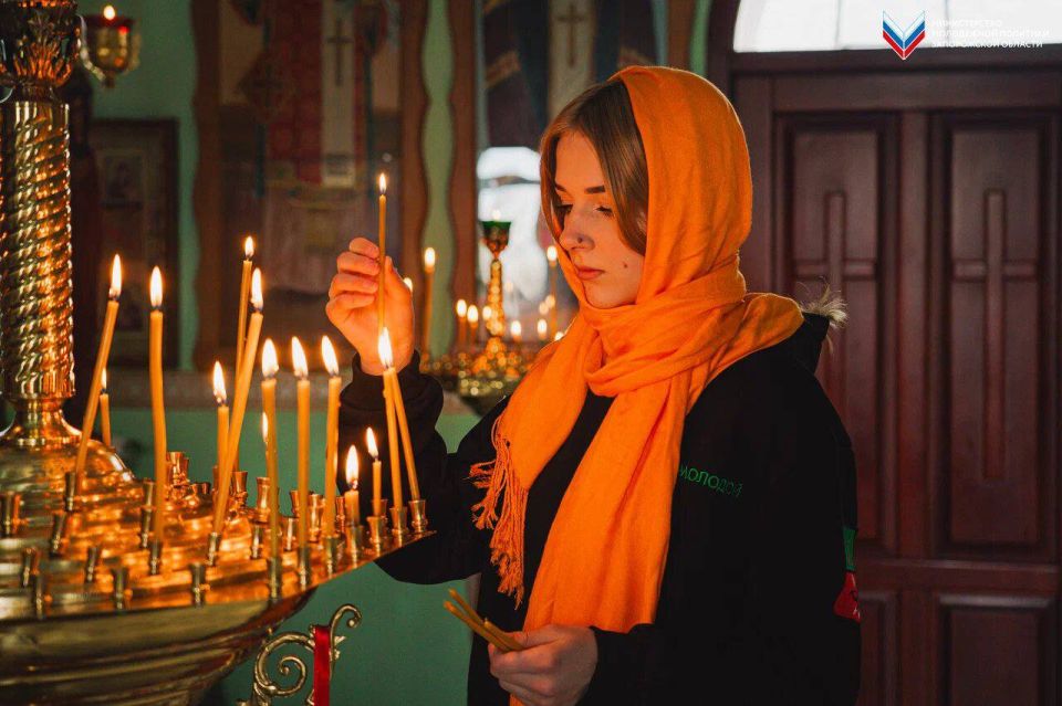 Светлое воскресенье: «Юг Молодой» встретил Пасху в храмах города Светлое воскресенье: «Юг Молодой» встретил Пасху в храмах города