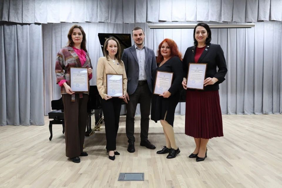В Запорожской области прошли мастерклассы в рамках проекта «Музыкальные надежды Арктики» В Запорожской области прошли мастерклассы в рамках проекта «Музыкальные надежды Арктики»