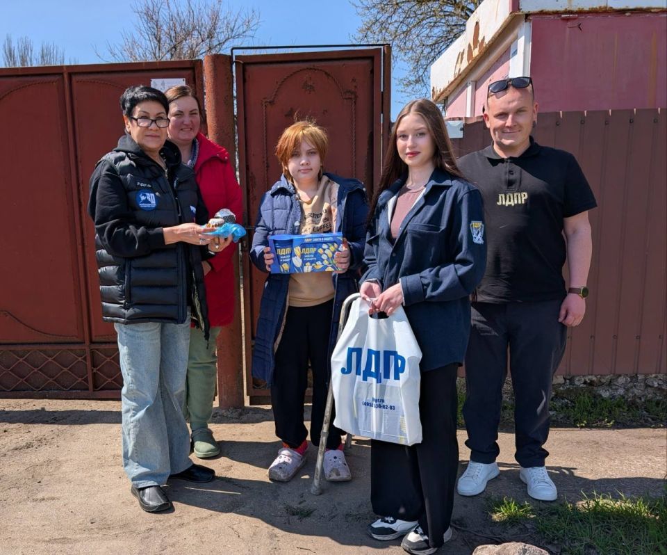 Активисты регионального отделения ЛДПР Запорожской области с радостью поздравляют первых жителей региона, принявших участие во всероссийском розыгрыше и ставших первыми победителями конкурса ланч-боксов Активисты регионального отделения ЛДПР Запорожской области с радостью поздравляют первых жителей региона, принявших участие во всероссийском розыгрыше и ставших первыми победителями конкурса ланч-боксов