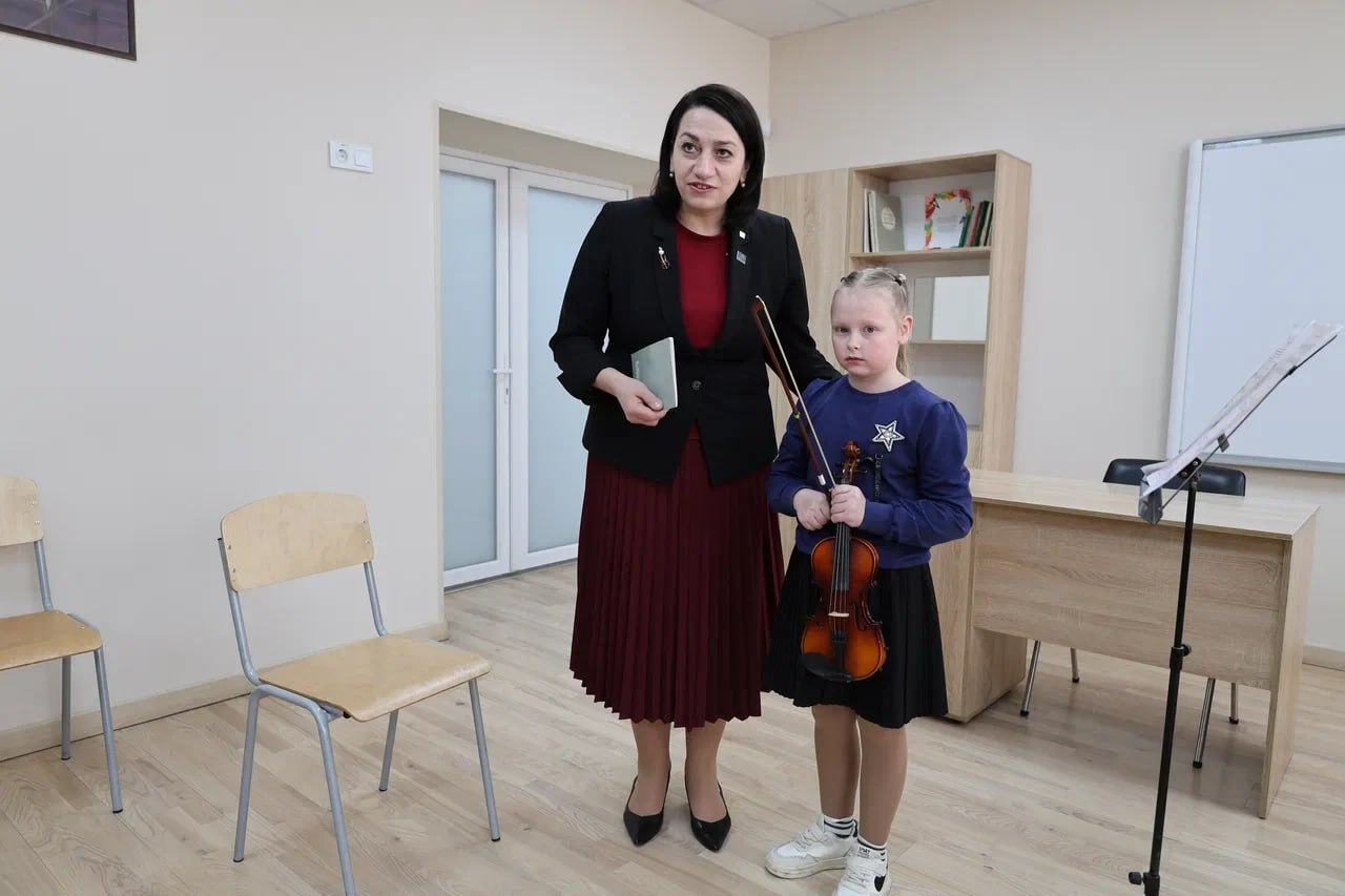 В Запорожской области прошли мастерклассы в рамках проекта «Музыкальные надежды Арктики» В Запорожской области прошли мастерклассы в рамках проекта «Музыкальные надежды Арктики»