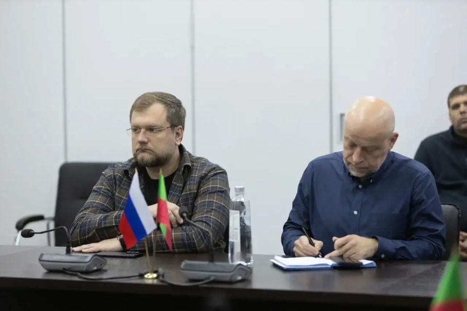 Евгений Балицкий: Прошло оперативное совещание с Администрацией Губернатора и Правительства Запорожской области, где обсудили жизнедеятельность региона в условиях вынужденного ограничения электроснабжения в связи с... Евгений Балицкий: Прошло оперативное совещание с Администрацией Губернатора и Правительства Запорожской области, где обсудили жизнедеятельность региона в условиях вынужденного ограничения электроснабжения в связи с...