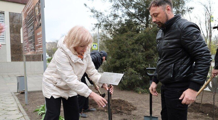 В Мелитополе появилась «Театральная аллея»