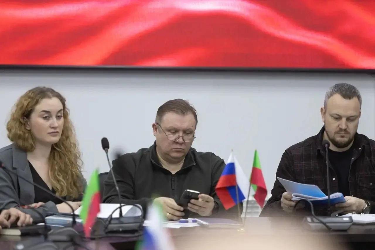 В Запорожской области прошло оперативное совещание с участием Администрации губернатора и Правительства региона, на котором обсудили работу всех служб в условиях вынужденных ограничений электроснабжения В Запорожской области прошло оперативное совещание с участием Администрации губернатора и Правительства региона, на котором обсудили работу всех служб в условиях вынужденных ограничений электроснабжения