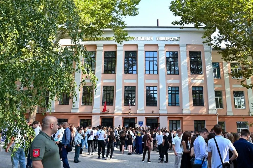 Получить востребованную специальность и найти интересную работу Получить востребованную специальность и найти интересную работу