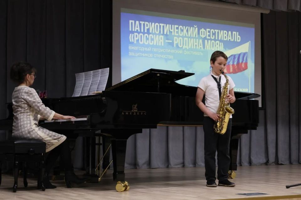 В Мелитополе прошло духовно-патриотическое мероприятие для молодёжи Запорожской области В Мелитополе прошло духовно-патриотическое мероприятие для молодёжи Запорожской области