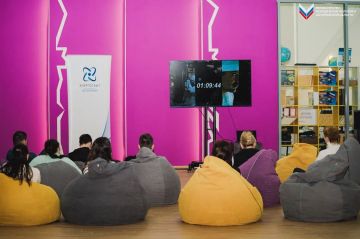 ��������� � 40-����� ������������� ��������: ������ � ������� � ���� ��������� ����