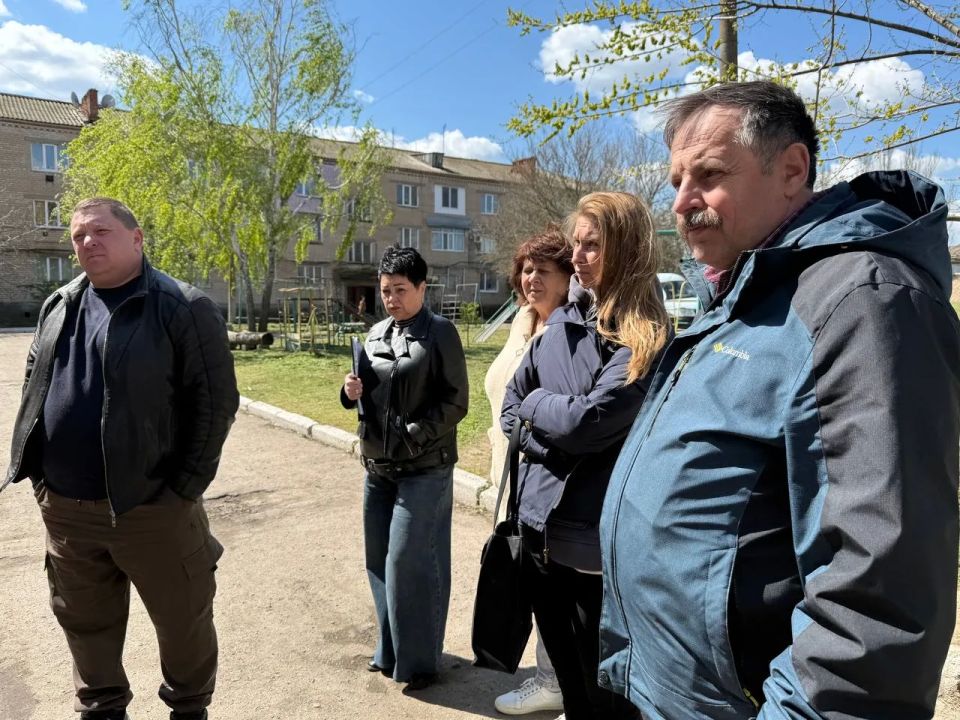 Рабочий визит в п. Фруктовое Рабочий визит в п. Фруктовое