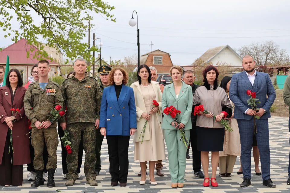 В Запорожской области открыли памятник героям СВО, солдатам-освободителям «Во имя жизни» В Запорожской области открыли памятник героям СВО, солдатам-освободителям «Во имя жизни»