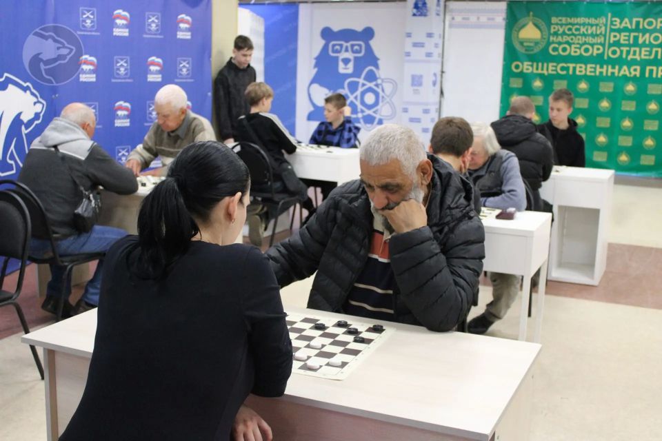 Шашки объединяют: в рамках марафона «Сила России» прошёл открытый турнир по русским шашкам Шашки объединяют: в рамках марафона «Сила России» прошёл открытый турнир по русским шашкам