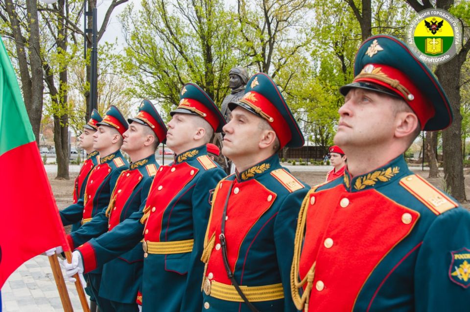Сергей Золотарёв: В Парке участников СВО открыт памятник «Во имя жизни» Сергей Золотарёв: В Парке участников СВО открыт памятник «Во имя жизни»