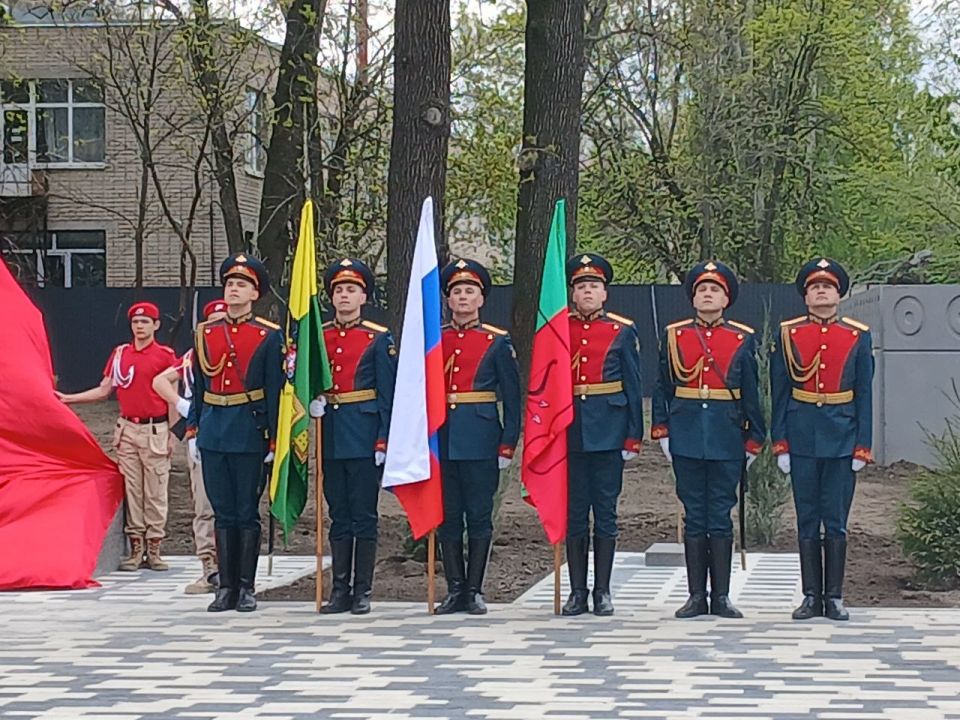 В Мелитополе открылся первый в Запорожской области памятник павшим героям СВО – «Во имя жизни» В Мелитополе открылся первый в Запорожской области памятник павшим героям СВО – «Во имя жизни»
