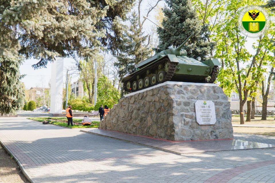 Подготовка к майским праздникам в самом разгаре Подготовка к майским праздникам в самом разгаре