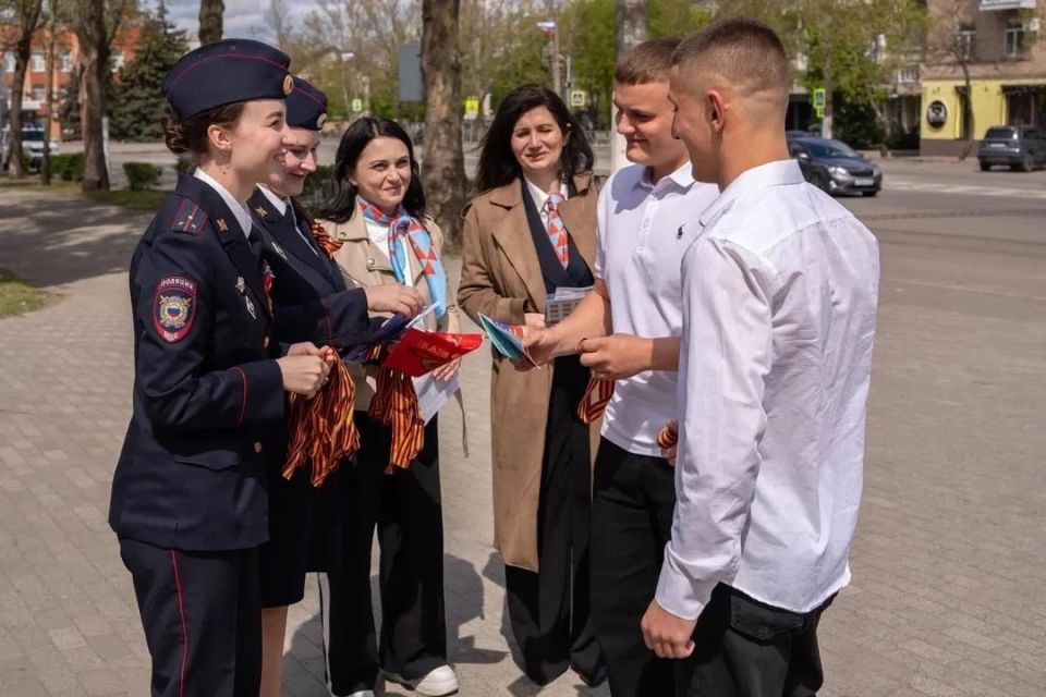 Кадровый центр присоединился ко Всероссийской акции «Георгиевская лента» Кадровый центр присоединился ко Всероссийской акции «Георгиевская лента»
