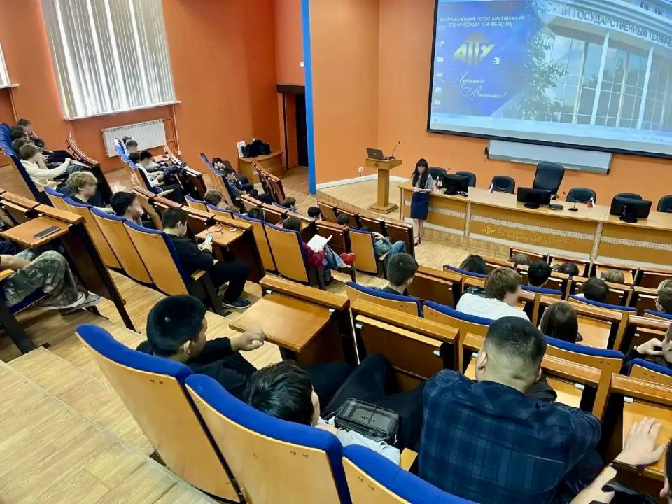 Старший психолог ИК-2 УФСИН России по Запорожской области провела профориентационные встречи со студентами и школьниками Астрахани Старший психолог ИК-2 УФСИН России по Запорожской области провела профориентационные встречи со студентами и школьниками Астрахани