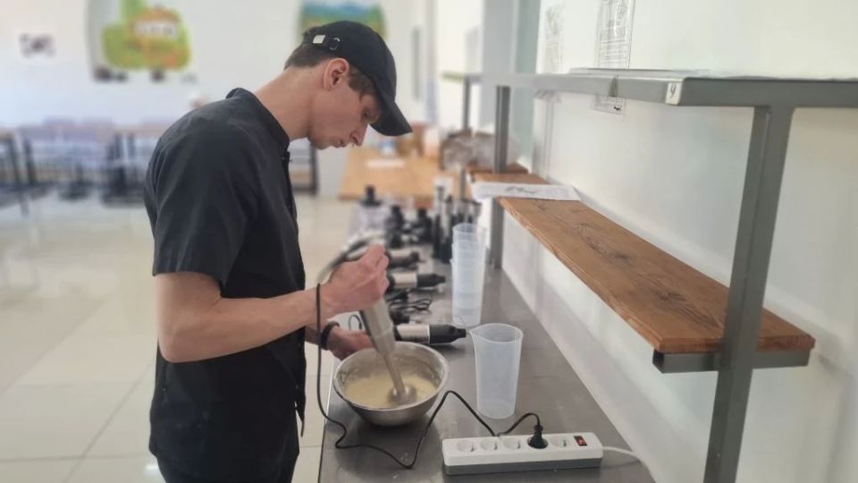 В Запорожской области прошёл региональный этап конкурса «Лучший по профессии» в номинации «Повар» В Запорожской области прошёл региональный этап конкурса «Лучший по профессии» в номинации «Повар»