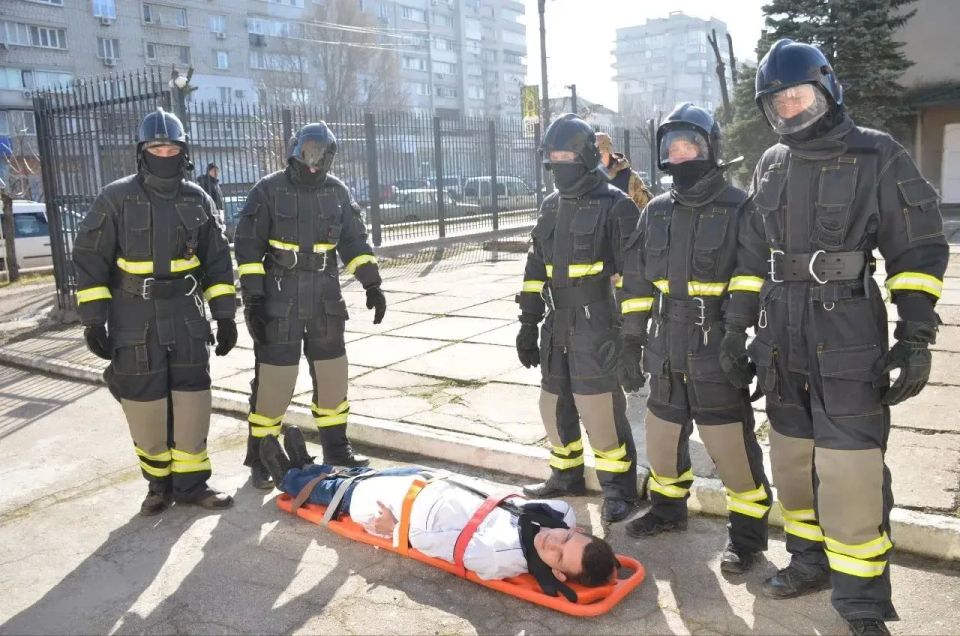 Будущее начинается здесь . На днях в Мелитополе прошёл форум Российских студенческих отрядов Будущее начинается здесь . На днях в Мелитополе прошёл форум Российских студенческих отрядов