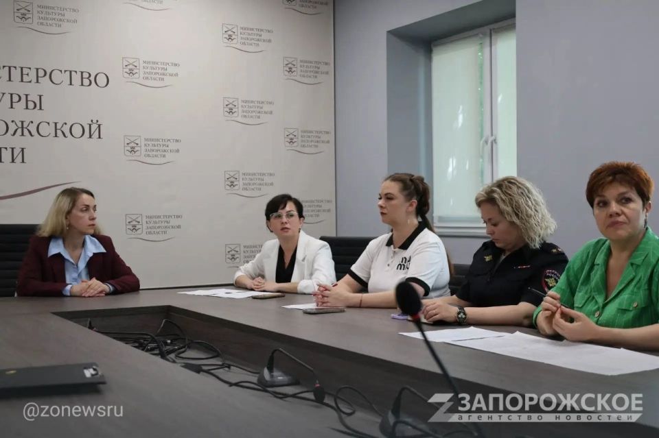 Запорожская область присоединилась к всероссийской акции «Большое родительское собрание» Запорожская область присоединилась к всероссийской акции «Большое родительское собрание»