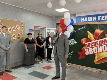 Михаил Попов: Уважаемые выпускники, дорогие учителя, родители!