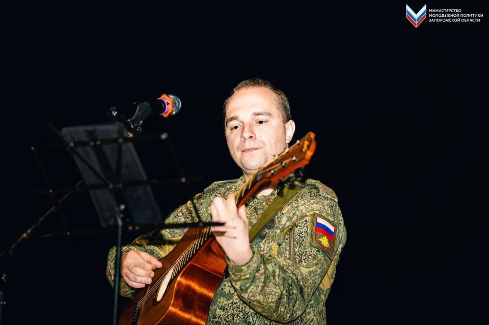 «Эхо военных лет»: для молодёжи прошёл патриотический квартирник «Эхо военных лет»: для молодёжи прошёл патриотический квартирник