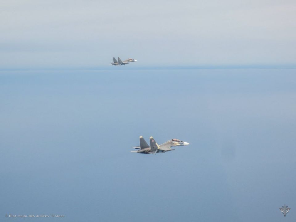 Российские Су-30 заставили понервничать «балтийских тигров» Российские Су-30 заставили понервничать «балтийских тигров»