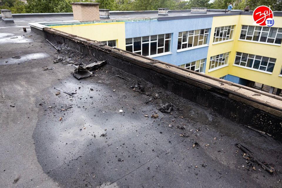 Сегодня противник совершил массированную атаку дронов на Мелитополь Сегодня противник совершил массированную атаку дронов на Мелитополь