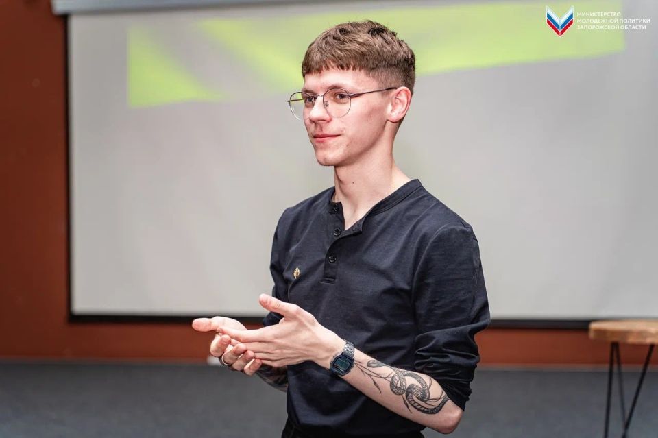 Иногда всего несколько строк могут напомнить о самом важном Иногда всего несколько строк могут напомнить о самом важном