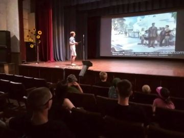 Четвероногие герои войны. В Спасском клубе досуга состоялся показ диафильма «Кот-связист» (1970)