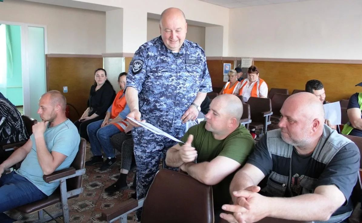 Транспортные полицейские Херсонской области присоединились к общероссийской акции «Время НЕзависимых» Транспортные полицейские Херсонской области присоединились к общероссийской акции «Время НЕзависимых»