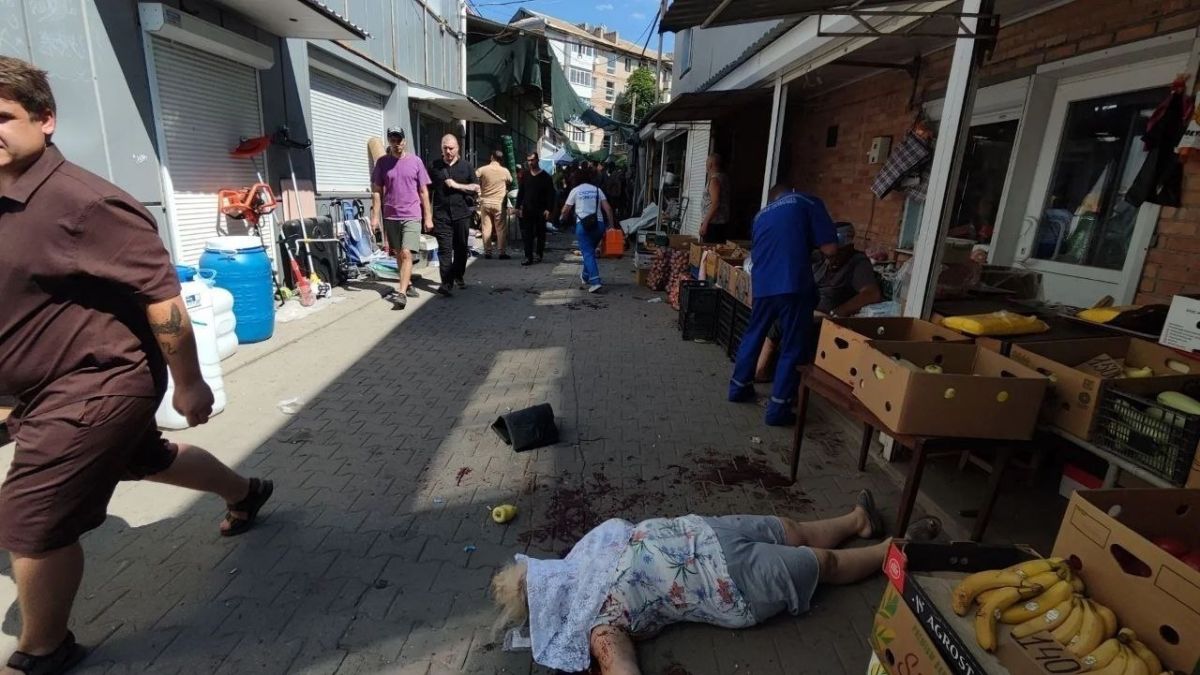 В 10:00 утра противник нанёс удар по центральному рынку в городе Токмак с использованием двух ударных беспилотников типа "Baton" В 10:00 утра противник нанёс удар по центральному рынку в городе Токмак с использованием двух ударных беспилотников типа "Baton"