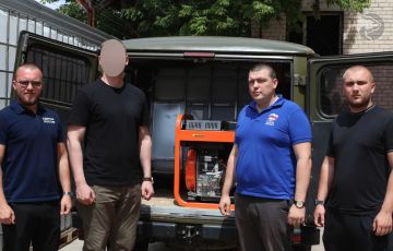 Тыл помогает фронту. Для нужд военной комендатуры города Мелитополь при поддержке губернатора Запорожской области, секретаря регионального отделения партии Единая Россия Евгения Балицкого и Запорожского фонда поддержки...