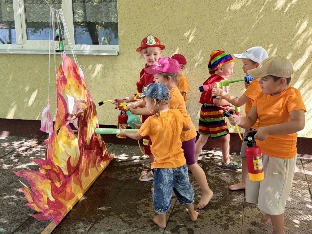 Юные защитники природы. В Новобогдановском детском саду № 36 «Звёздочка» состоялось увлекательное «Путешествие по экологической тропе» Юные защитники природы. В Новобогдановском детском саду № 36 «Звёздочка» состоялось увлекательное «Путешествие по экологической тропе»