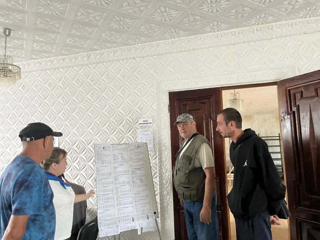 Путь к работе. В акимовском Кадровом центре для ищущих работу граждан был проведён День открытых дверей Путь к работе. В акимовском Кадровом центре для ищущих работу граждан был проведён День открытых дверей