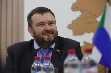 Евгений Балицкий: Сегодня свой день рождения отмечает сенатор Российской Федерации – представитель от законодательного органа государственной власти Запорожской области Дмитрий Николаевич Ворона